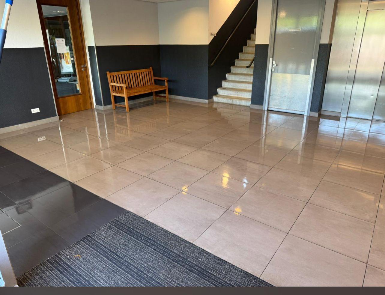 Professional lobby cleaning service